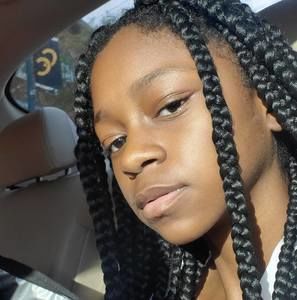 Meet your Posher, Aniya